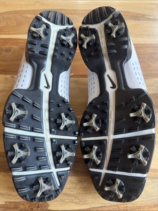 Nike Tiger Woods TW SP-8 Tour Golf Shoes — 2007
Men\'s US Size 10 main image 5